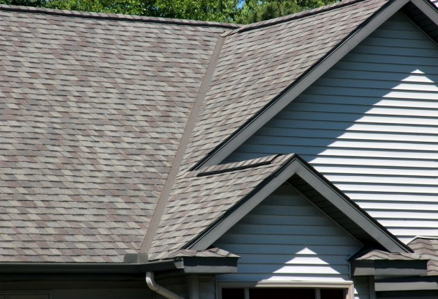 grey-shingles-on-roof
